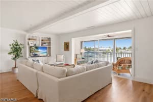 322 Harbour Drive, Naples, FL 34103 - MLS#226013641