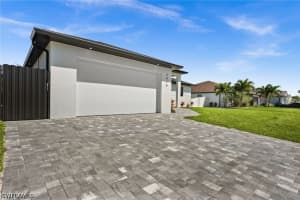 2519 18Th Place, Cape Coral, FL 33993 - MLS#226013701