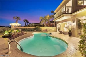 211 Via Napoli, Naples, FL 34105 - MLS#226013718