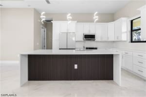 2815 19TH Street, Lehigh Acres, FL 33976 - MLS#226013730