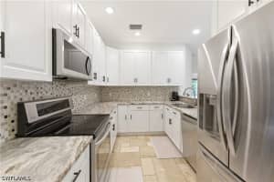 415 Crossfield Circle, Naples, FL 34104 - MLS#226013800