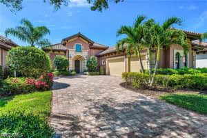 7296 Lantana Cir, Naples