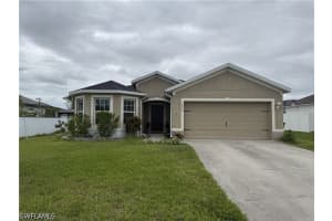 1823 16th Terrace, Cape Coral, FL 33991 - MLS#226013841