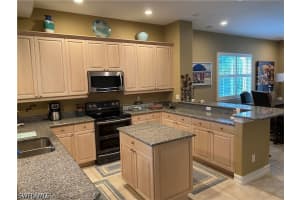 2662 Bolero Drive, Naples, FL 34109 - MLS#226013851