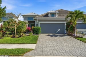 2318 Marquesa Cir, Naples