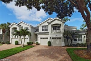 2125 Aberdeen Ln 4, Naples