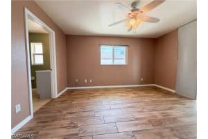 102 43rd Lane, Cape Coral, FL 33904 - MLS#226013913