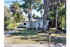 1132 River Road, North Fort Myers, FL 33903 - MLS#226013937
