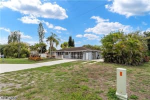 4412 17th Place, Naples, FL 34116 - MLS#226013941