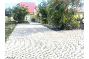 530 100th Ave N B, Naples