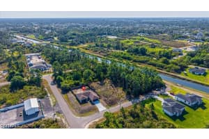 2814 Cerito Avenue, Lehigh Acres, FL 33971 - MLS#226013952