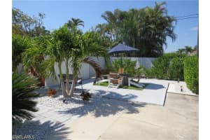 717 95th Avenue, Naples, FL 34108 - MLS#226013958