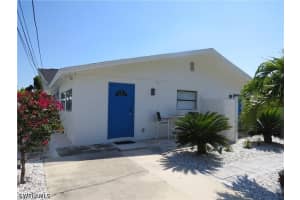 717 95th Avenue, Naples, FL 34108 - MLS#226013958