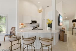 5300 Andover Drive, Naples, FL 34110 - MLS#226013971