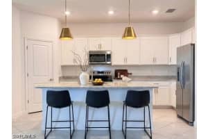 13899 Hunter Oak Drive, Fort Myers, FL 33913 - MLS#226013978
