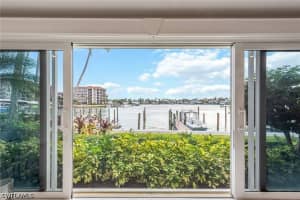 2850 Gulf Shore Boulevard, Naples, FL 34103 - MLS#226013993