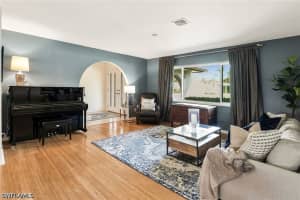 10361 Windsor Way, Naples, FL 34109 - MLS#226014021