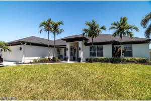 19 13th Place, Cape Coral, FL 33993 - MLS#226014057