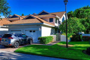 5125 Cedar Springs Dr 204, Naples