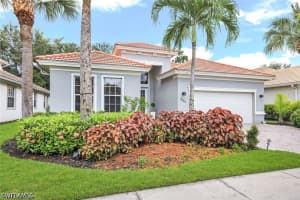 16188 Parque Ln , Naples, FL 34110 - MLS#226014093