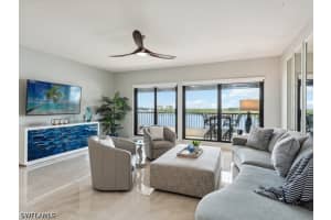 232 La Peninsula Boulevard, Naples, FL 34113 - MLS#226014115