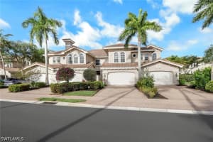 9097 Cherry Oaks Trl 202, Naples
