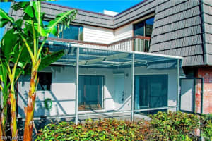 148 Lake Point Ln , Naples, FL 34112-7073 - MLS#226014127