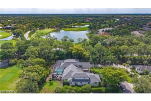 2701 BUCKTHORN Way, Naples, FL 34105 - MLS#226014131
