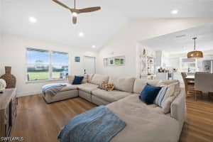 738 95th Avenue, Naples, FL 34108 - MLS#226014139