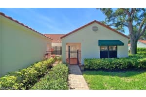 718 Reef Point Circle, Naples, FL 34108 - MLS#226014155