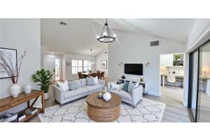 718 Reef Point Circle, Naples, FL 34108 - MLS#226014155