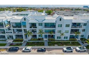 201 8th Street, Naples, FL 34102 - MLS#226014192