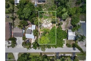 10010 Carolina Street, Bonita Springs, FL 34135 - MLS#226014255
