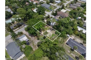10010 Carolina Street, Bonita Springs, FL 34135 - MLS#226014255