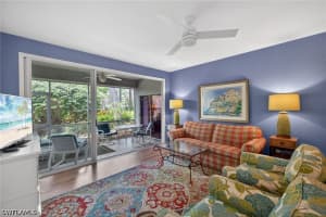 290 Emerald Bay Circle, Naples, FL 34110 - MLS#226014310