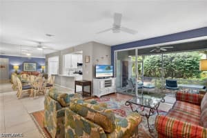 290 Emerald Bay Circle, Naples, FL 34110 - MLS#226014310