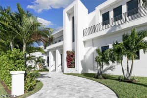 981 Aster Court, Marco Island, FL 34145 - MLS#226014339