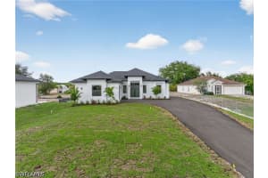 4237 22nd Avenue, Naples, FL 34120 - MLS#226014355