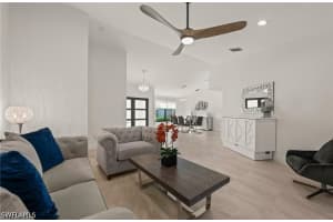 2307 Queens Way, Naples, FL 34112 - MLS#226014374