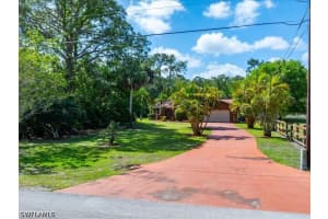 3890 27th Ave Sw, Naples