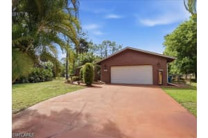 3890 27th Avenue, Naples, FL 34117 - MLS#226014380