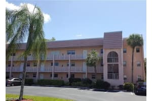 175 Turtle Lake Ct 111, Naples