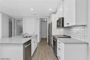 14559 Edgewater Circle, Naples, FL 34114 - MLS#226014494