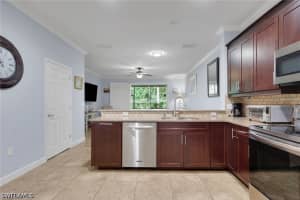 1289 Oxford Lane, Naples, FL 34105 - MLS#226014498