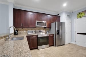 1289 Oxford Lane, Naples, FL 34105 - MLS#226014498