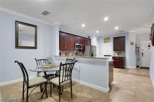 1289 Oxford Lane, Naples, FL 34105 - MLS#226014498