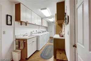 15512 Cedarwood Lane, Naples, FL 34110 - MLS#226014505