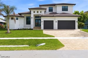 1075 Bonita Court, Marco Island, FL 34145 - MLS#226014541