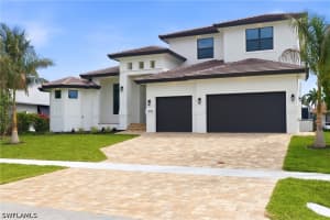 1075 Bonita Court, Marco Island, FL 34145 - MLS#226014541