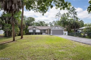 380 6th St Ne, Naples